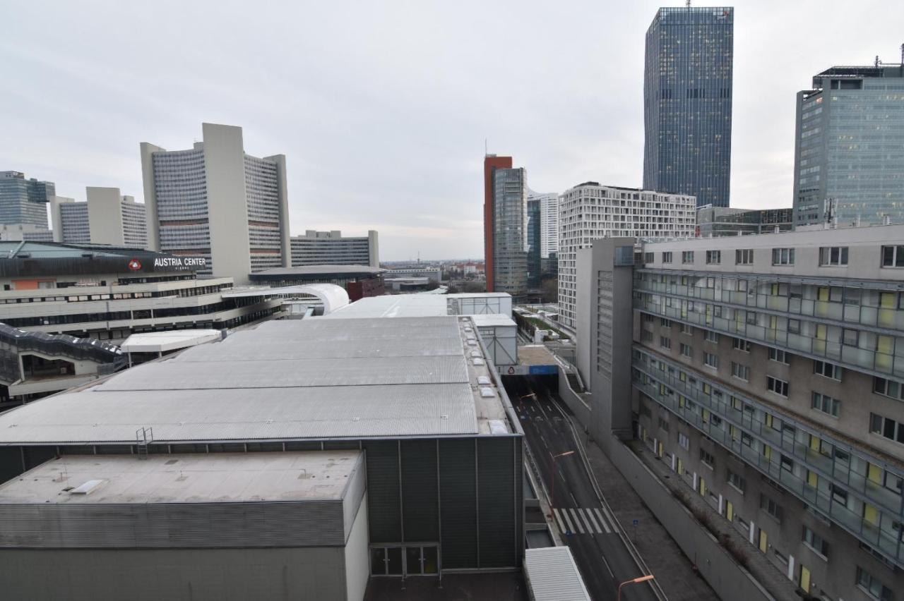 Modern At Vic Viena